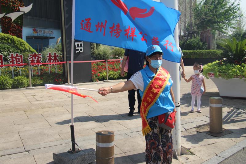 <strong>大鸡巴操嫩逼视频</strong>